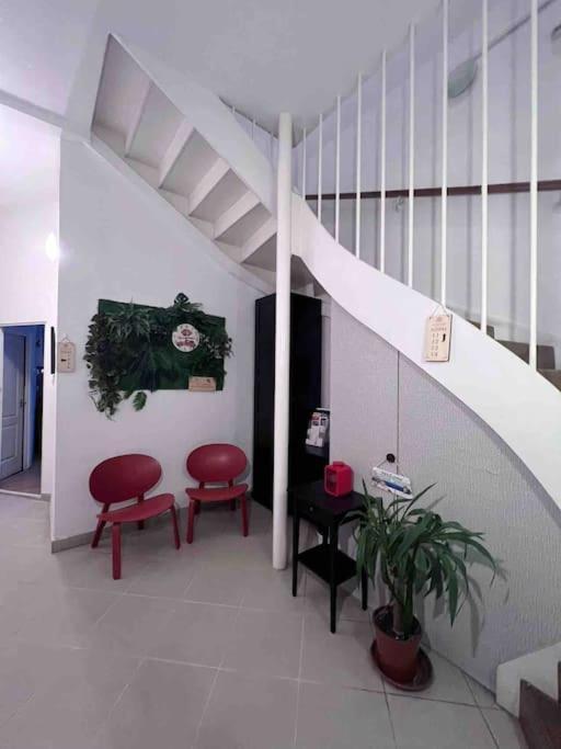 12# Sunflower Cozy Apartment, Budapest